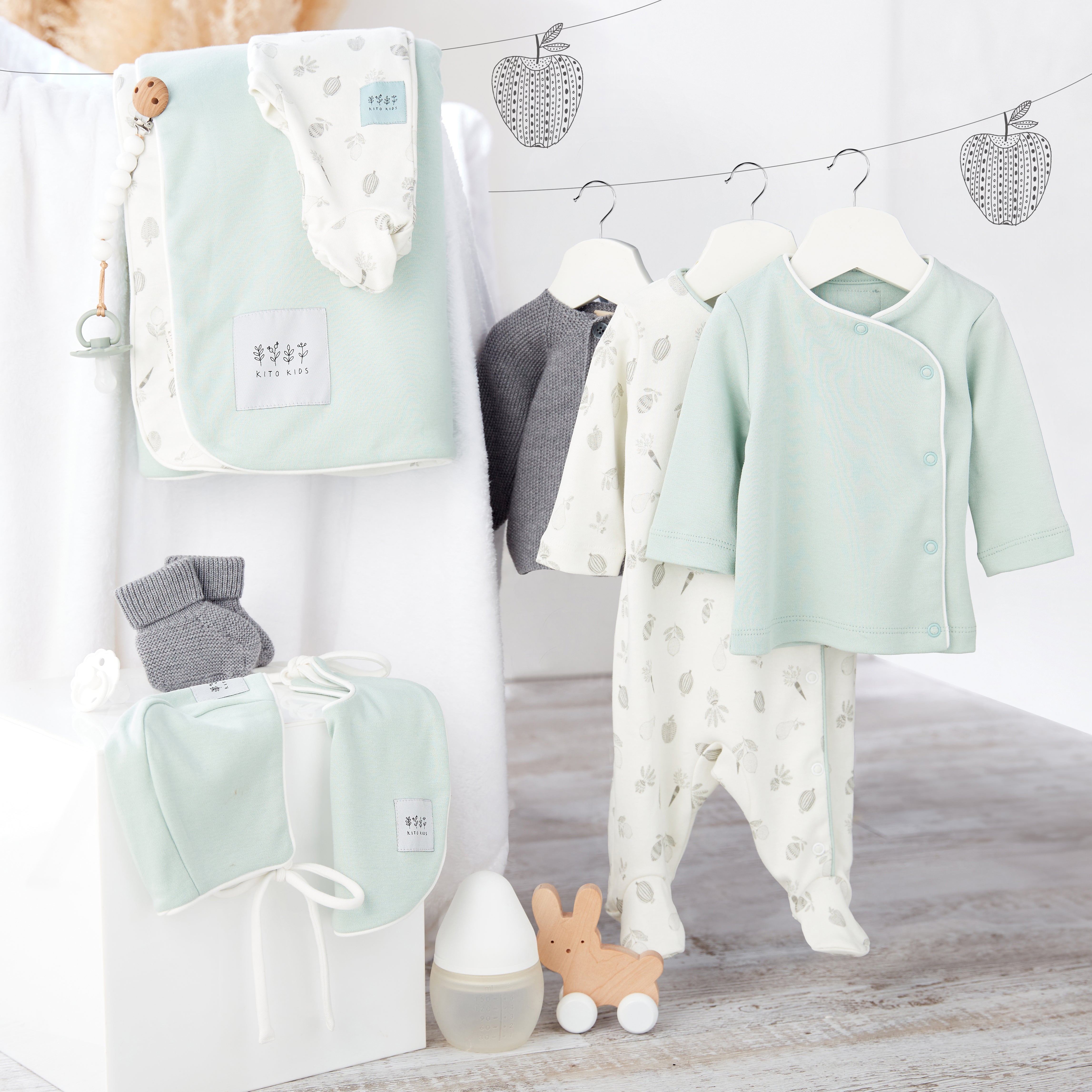 Prestige-Geschenkset Sanftheit – Große Box Baby Merino bedruckt grün