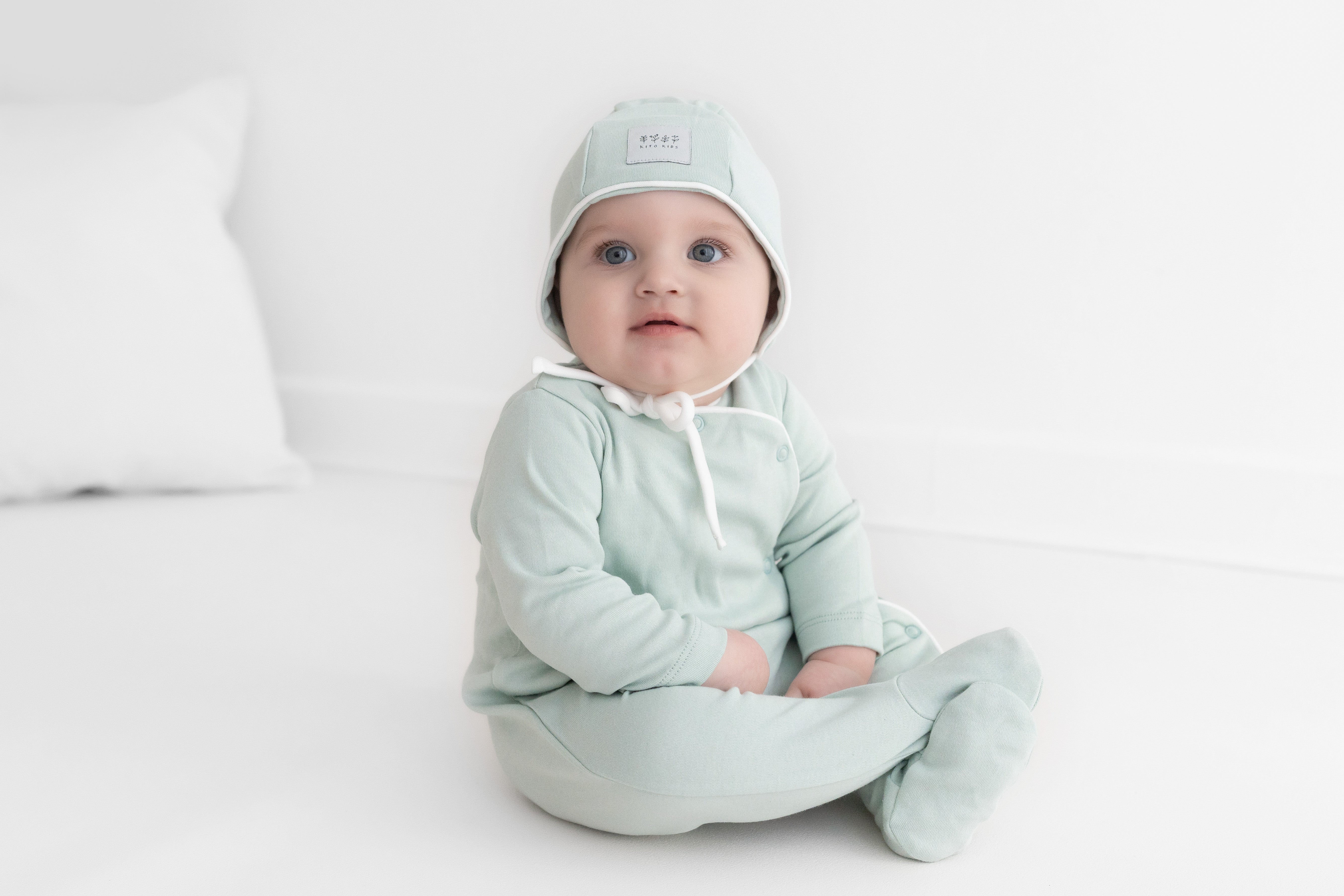 Offrez à votre bébé des nuits paisibles avec ce dors bien et pyjamas doux, parfaits pour le confort et la sécurité de votre tout-petit.