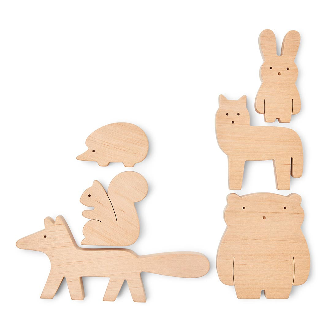 Set de figurines d'animaux de la forêt en bois massif non toxique, idéal pour l'apprentissage des formes, des textures et le développement du langage chez le tout-petit.