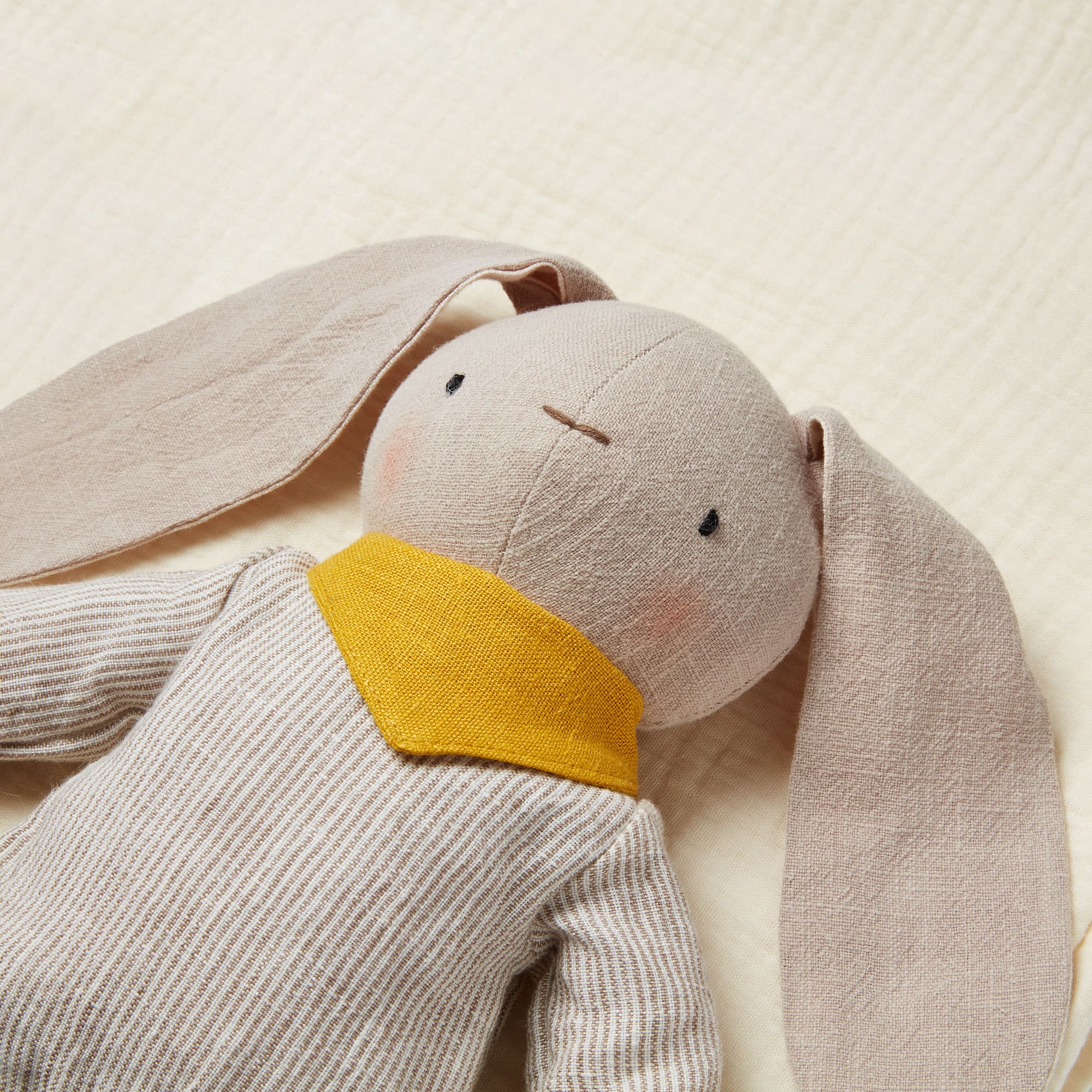 Coffret Bébé Personnalisé – Lapin Rayé Beige & Accessoires Naturels
