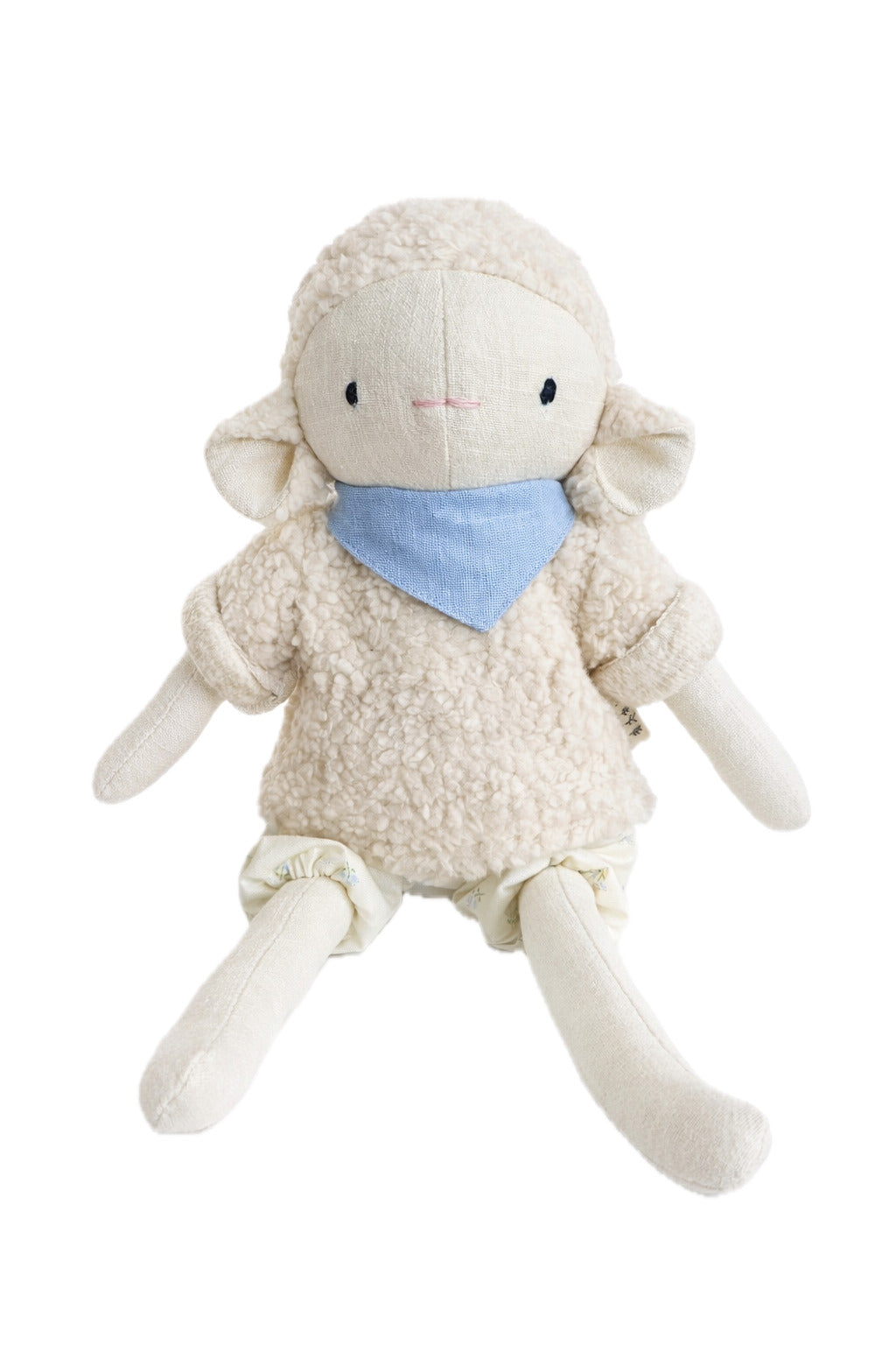 Une adorable peluche mouton en lin naturel, idéal pour apporter confort, tendresse et sécurité à votre tout-petit dès les premiers mois.