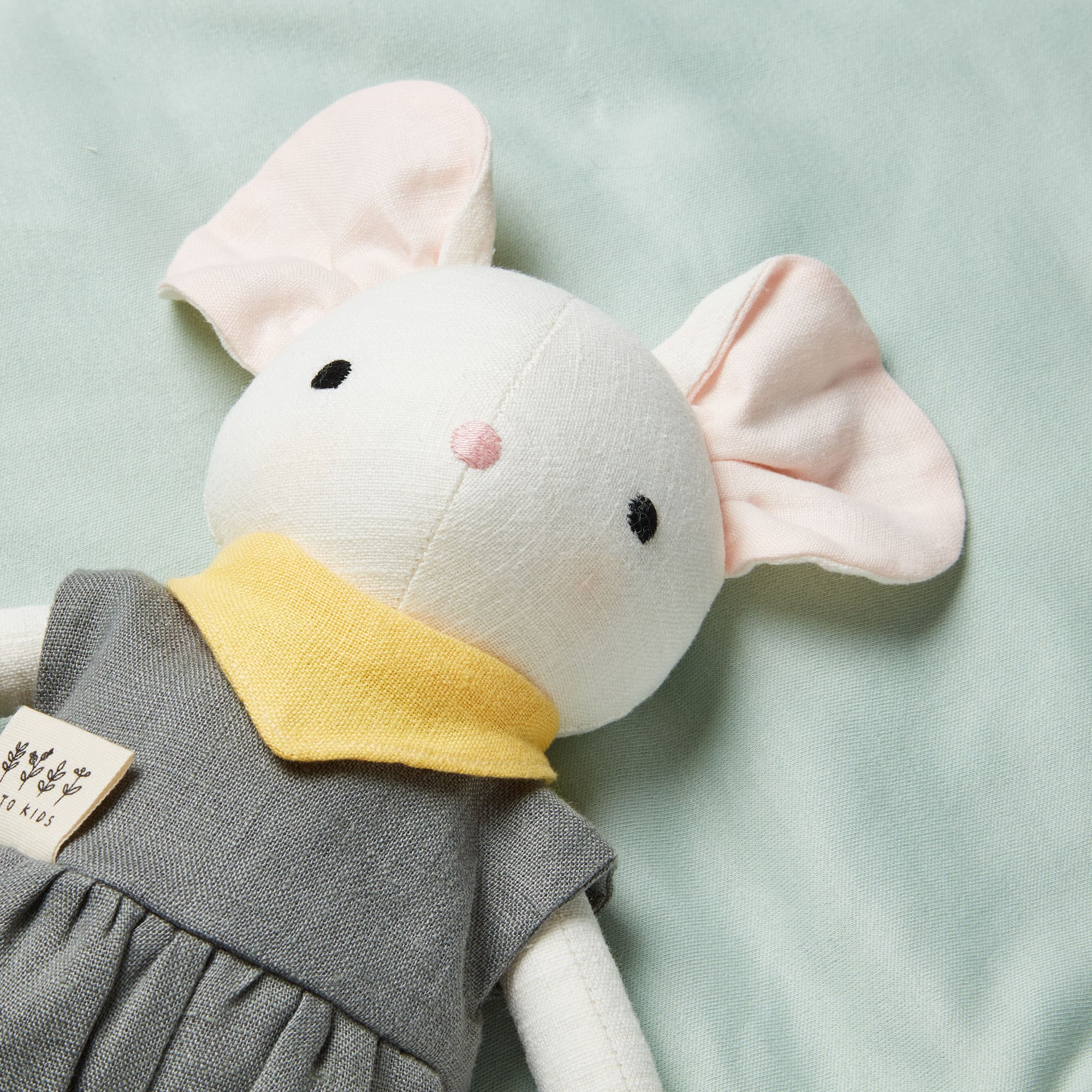 Coffret Naissance Souris – Foulard Jaune & Accessoires Bébé